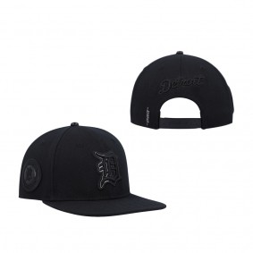 Men's Detroit Tigers Pro Standard Black Triple Black Wool Snapback Hat